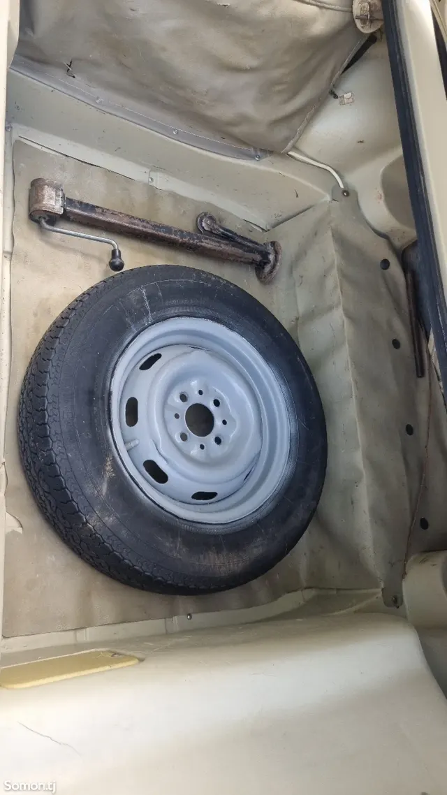 Lada (ВАЗ) 2106 1984 · 1.1 MT