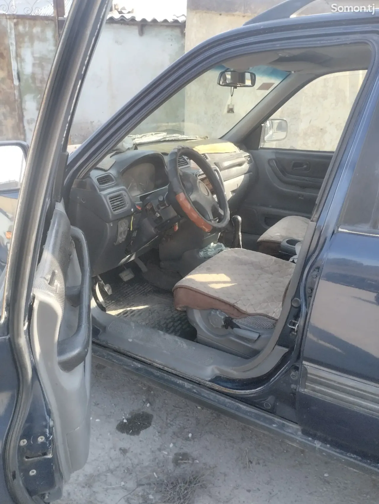 Honda CR-V 1995 · 1.8 MT