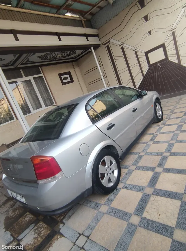 Opel Vectra C 2003 · 2.2 MT