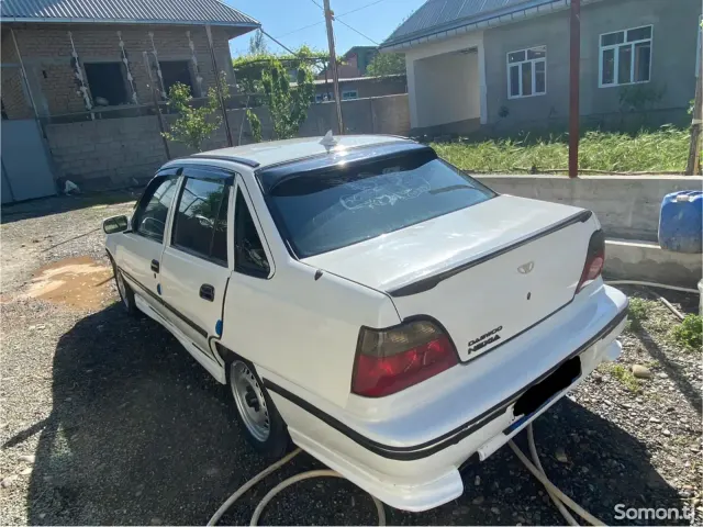 Daewoo Nexia 1996 · 1.6 MT