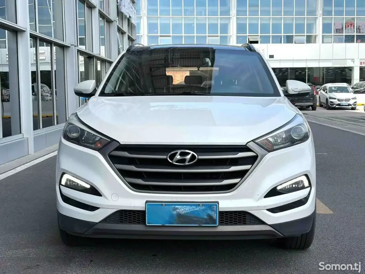 Hyundai Tucson 2015 · AT