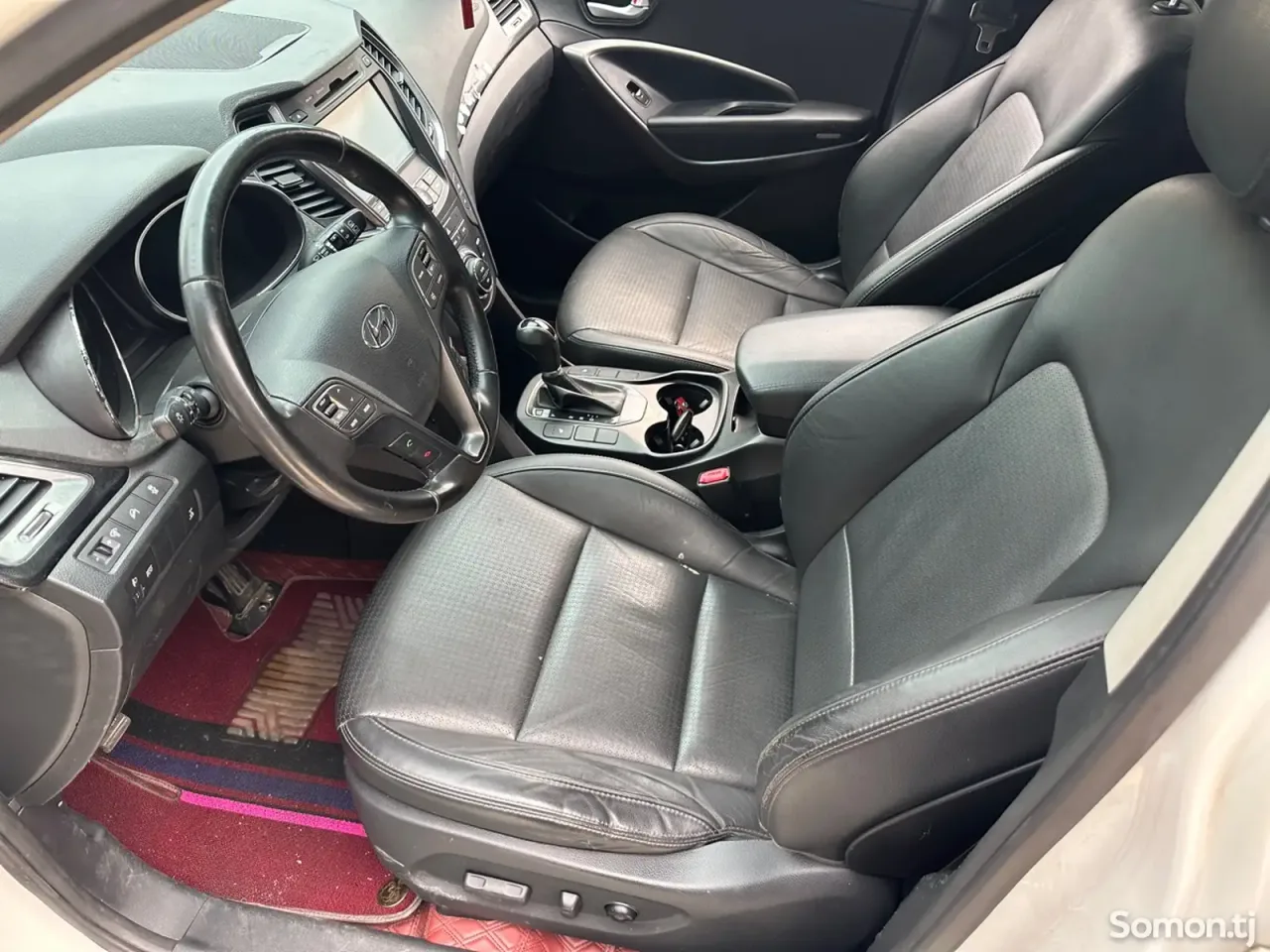 Hyundai Santa Fe 2014 · AT