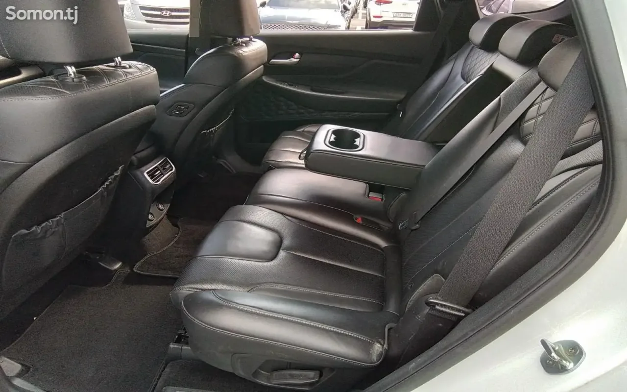 Hyundai Santa Fe 2021 · 2.2 AT