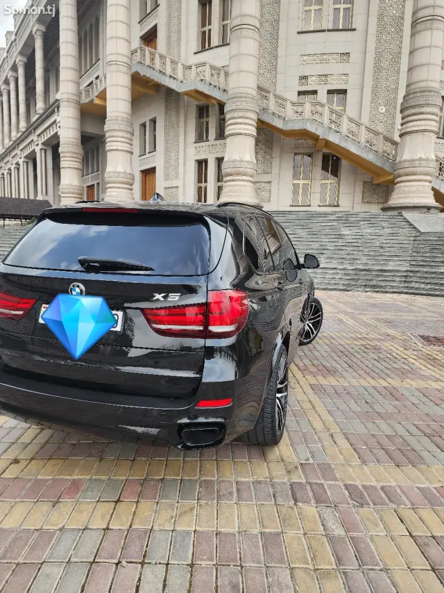 BMW X5 2015 · 3.5 AT