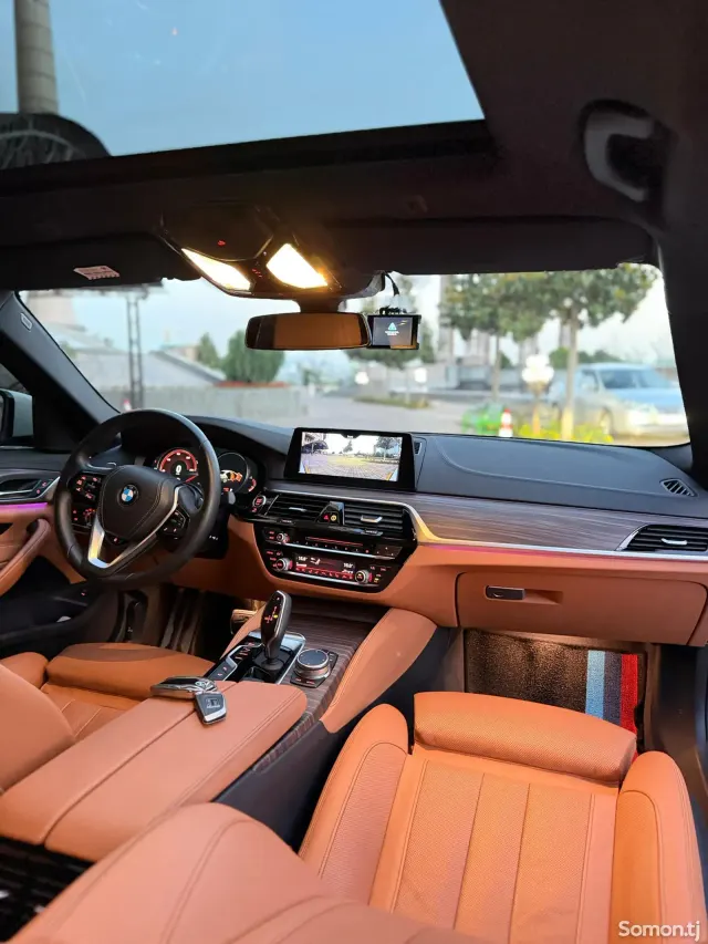 BMW 5 series 2017 · 2.0 AT