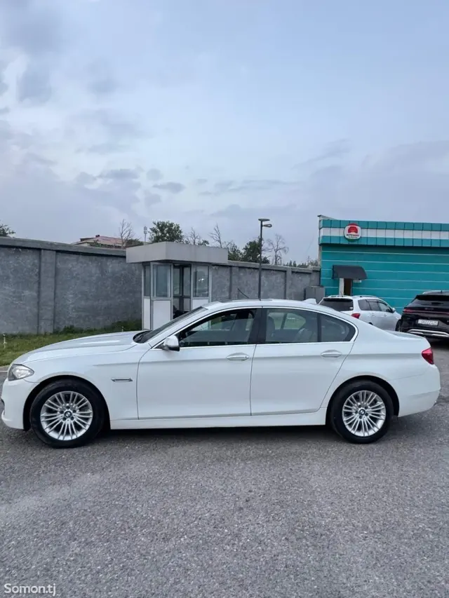 BMW 5 series 2014 · 2.0 AT