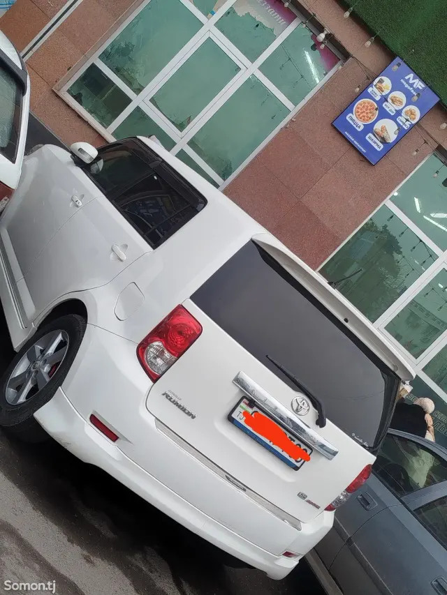 Toyota Rumion 2007 · 1.8 AT