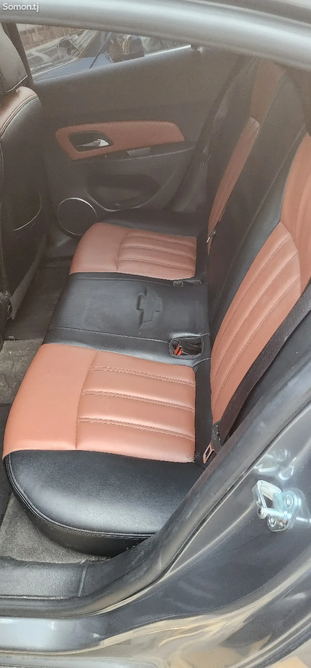 Chevrolet Cruze 2015 · 1.8 AT