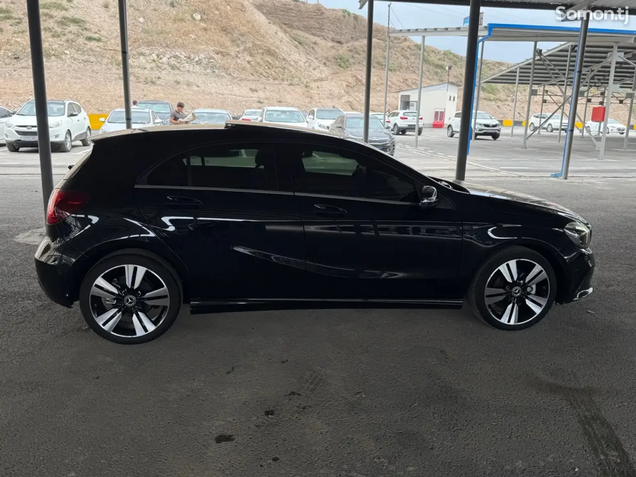 Mercedes-Benz A class 2017 · 2.0 AT