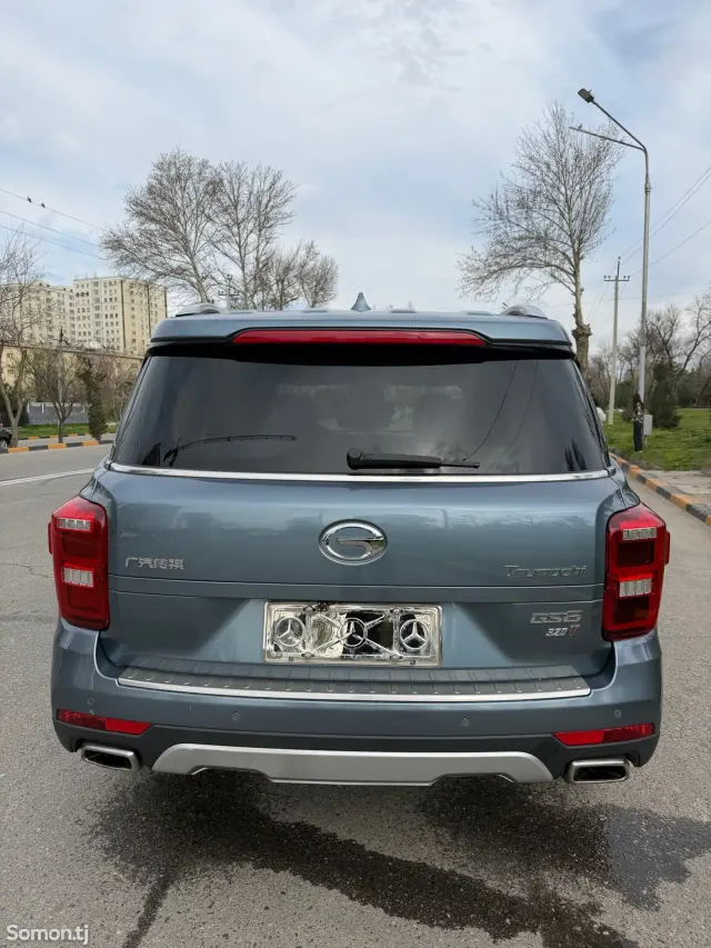 GAC Trumpchi GS8 2017 · 2.0 AT