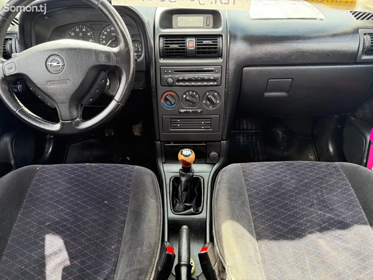 Opel Astra G 1999 · 1.6 MT