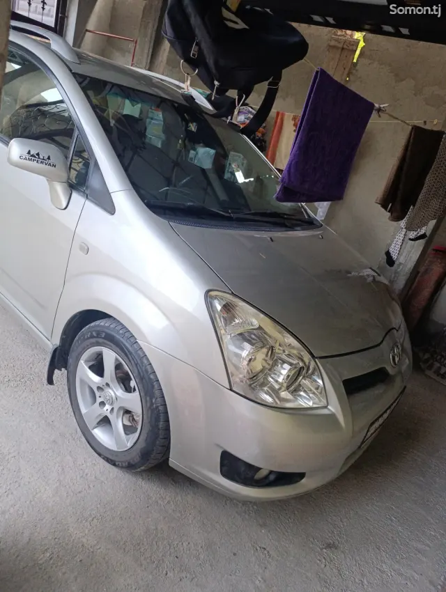 Toyota Verso 2008 · 1.8 MT