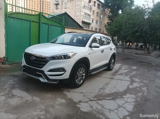 Hyundai Tucson 2017 · 1.6 AT