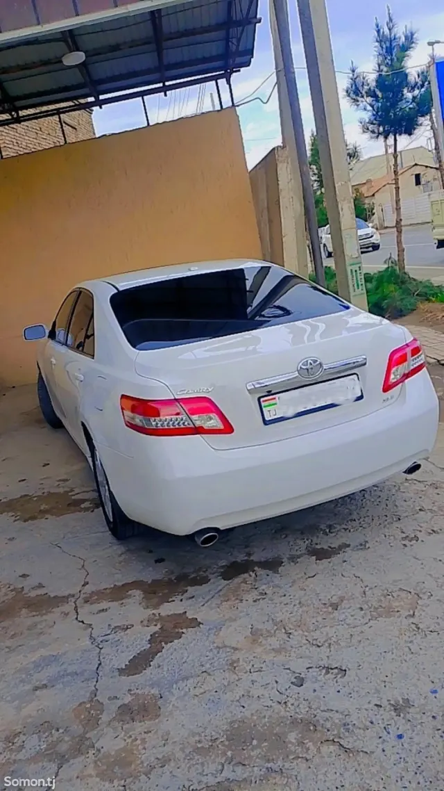 Toyota Camry 2011 · 3.5 AT