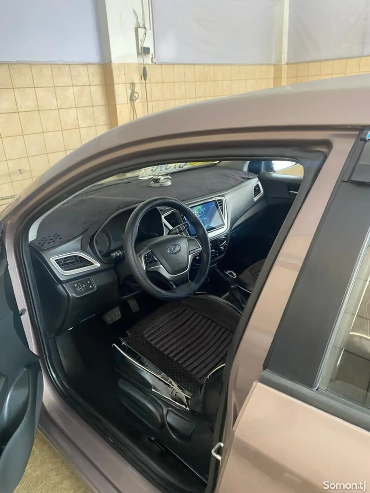 Hyundai Solaris 2019 · 1.6 AT
