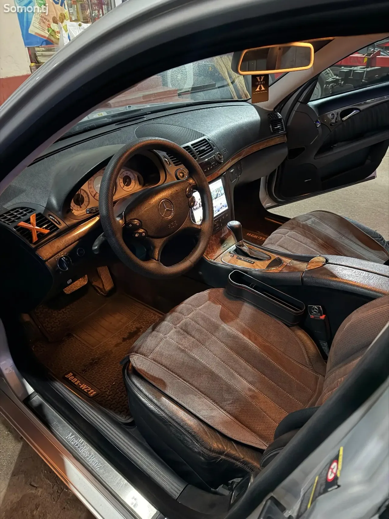 Mercedes-Benz E class 2007 · 3.5 AT