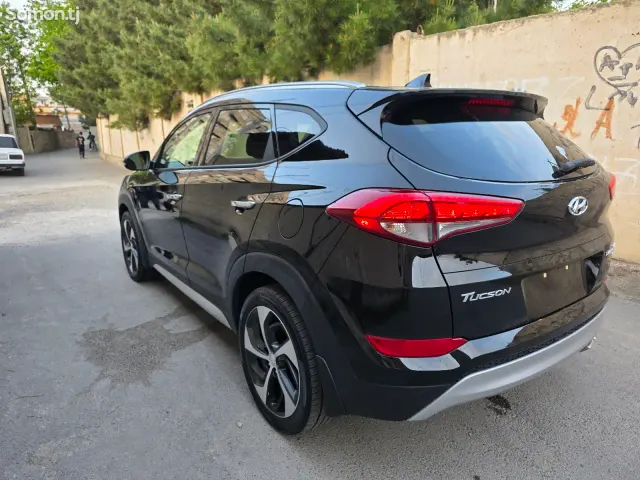 Hyundai Tucson 2016 · 1.6 AT
