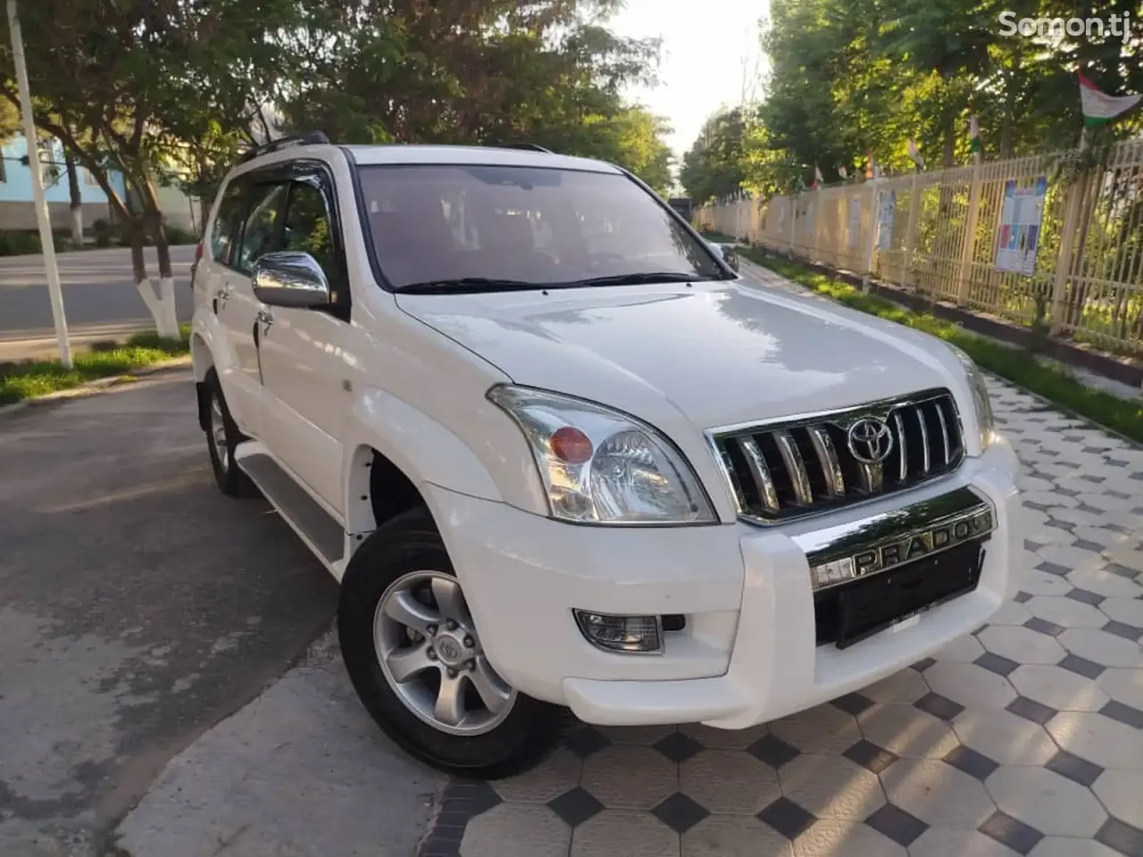 Toyota Land Cruiser Prado 2009 · 4.0 AT