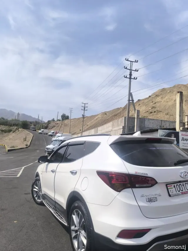 Hyundai Santa Fe 2015 · 2.0 AT