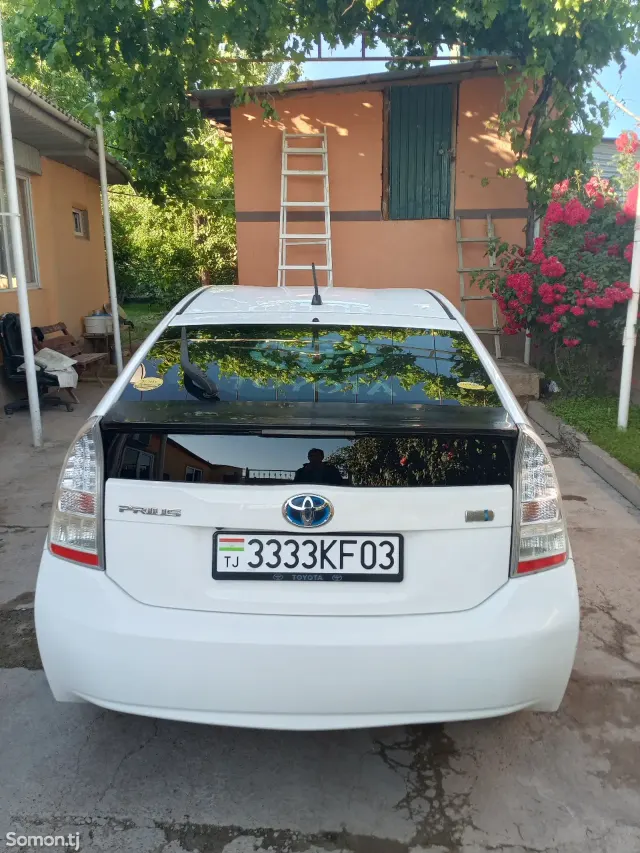 Toyota Prius 2010 · 1.8 CVT