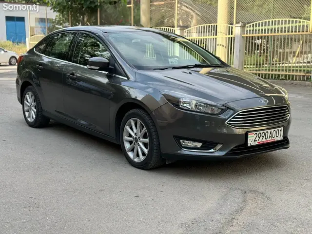Ford Focus 2018 · 1.6 AT