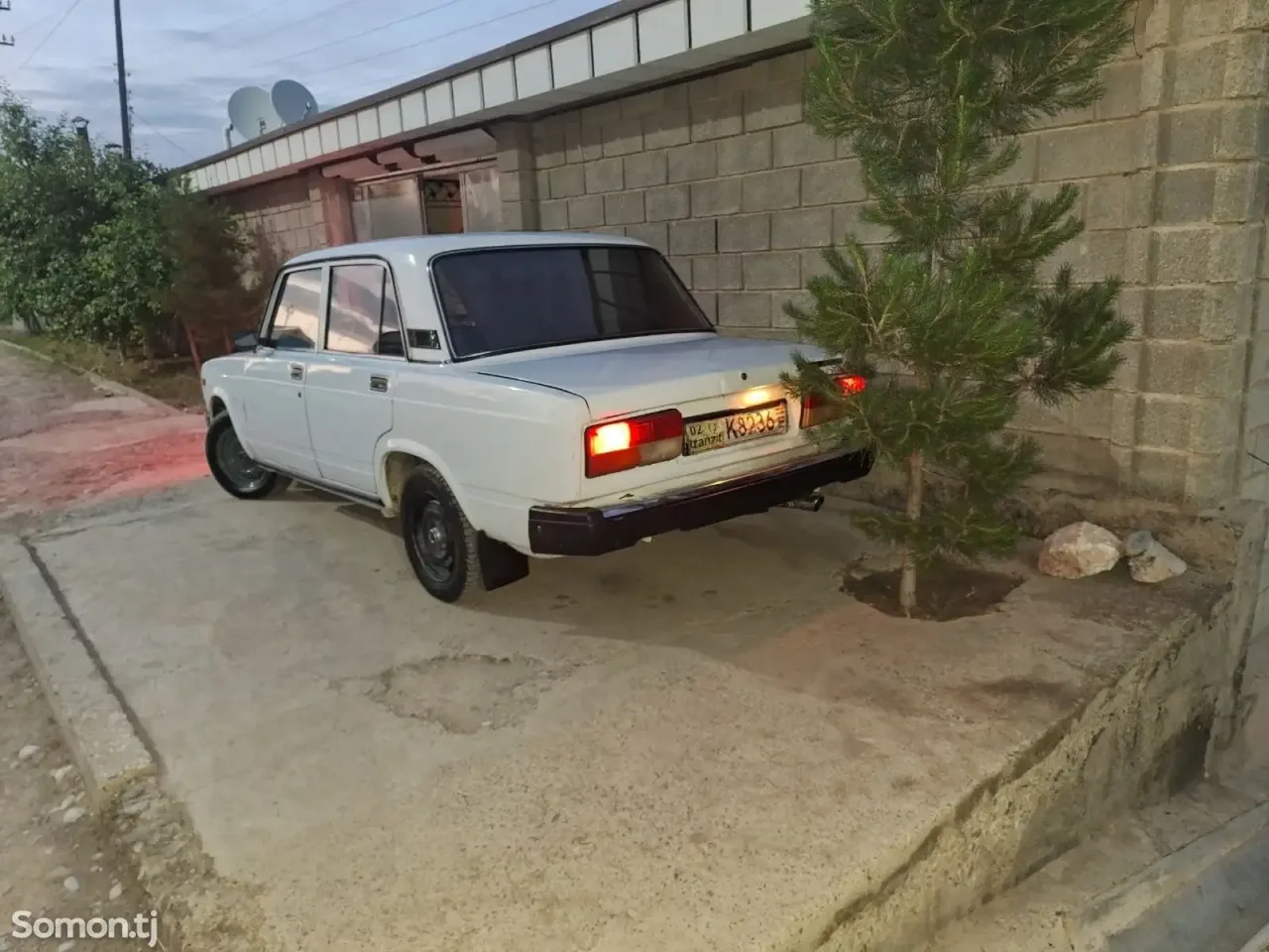 Lada (ВАЗ) 2107 2005 · 1.7 MT