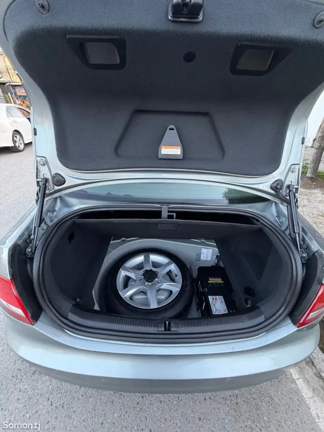 Audi A6 2008 · 2.0 AT
