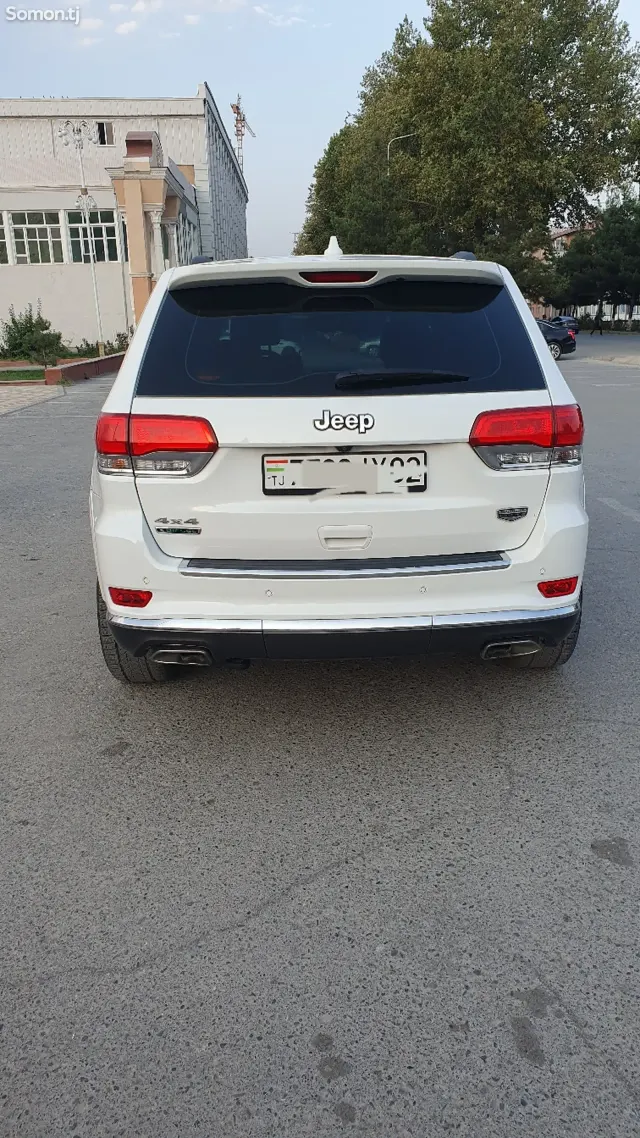 Jeep Grand Cherokee 2014 · 2.7 AT