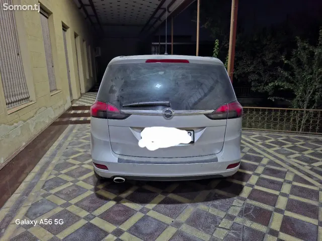 Opel Zafira 2018 · 2.0 AT