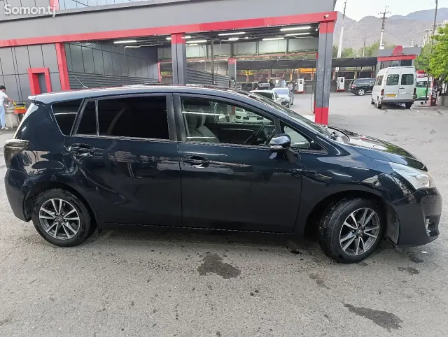 Toyota Verso 2014 · 1.6 MT