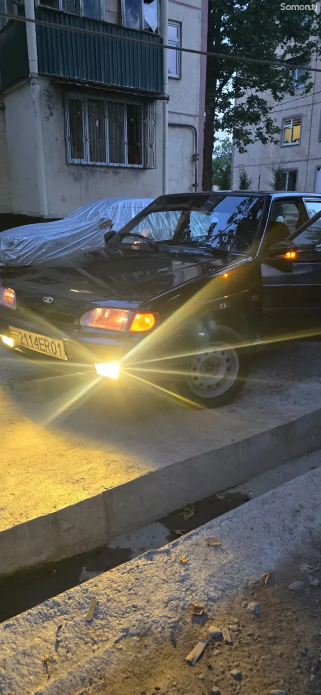 Lada (ВАЗ) 2114 2009 · 1.7 MT