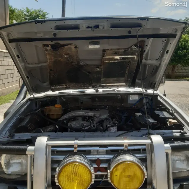 Mitsubishi Pajero 1996 · 2.9 MT
