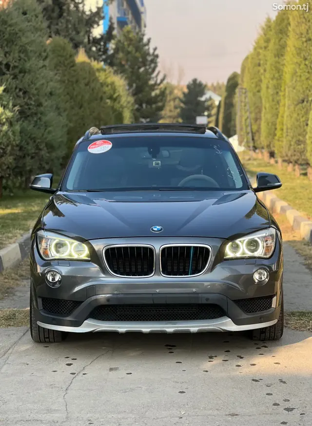 BMW X1 2015 · 1.8 AT