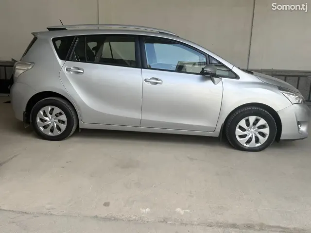 Toyota Verso 2014 · 1.8 MT
