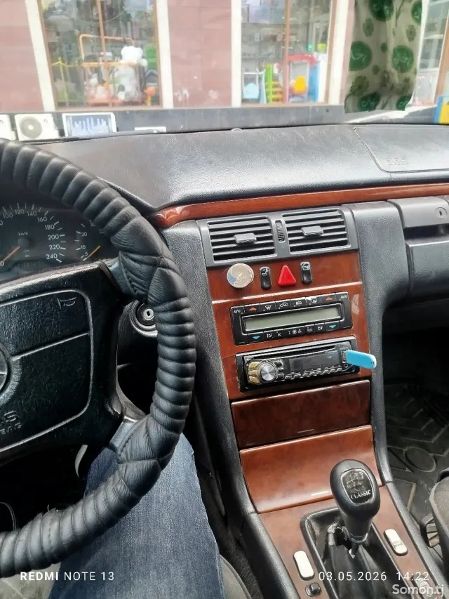 Mercedes-Benz E class 1996 · 2.0 MT