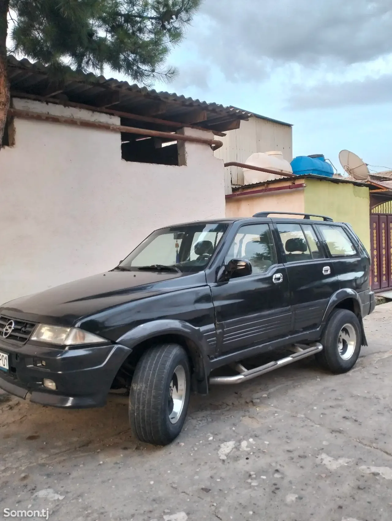 Ssang Yong Musso 1995 · 2.5 MT