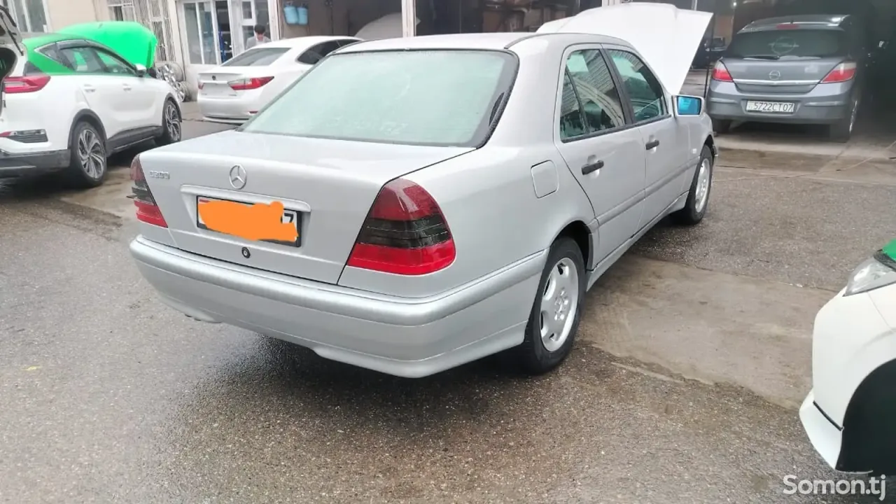 Mercedes-Benz C class 1999 · 2.0 MT