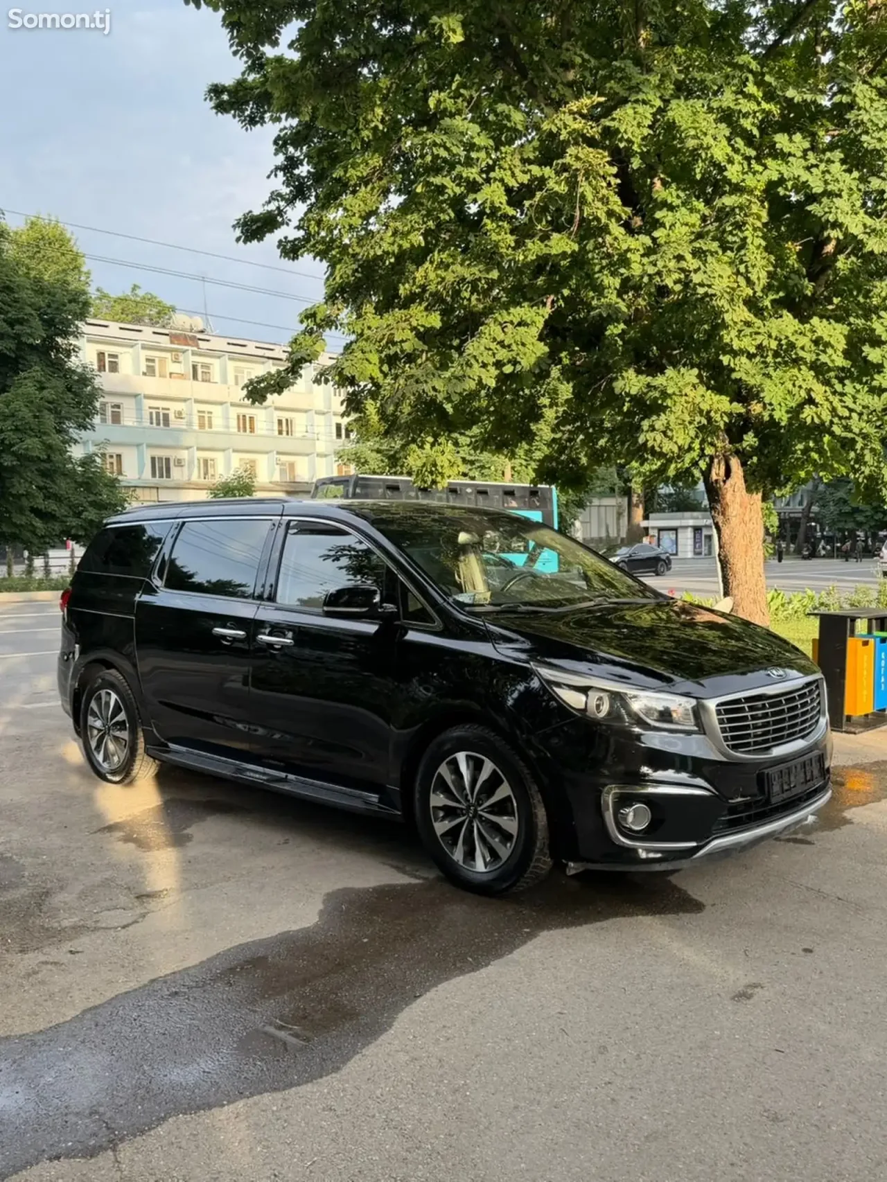 Kia Carnival 2014 · 2.2 AT