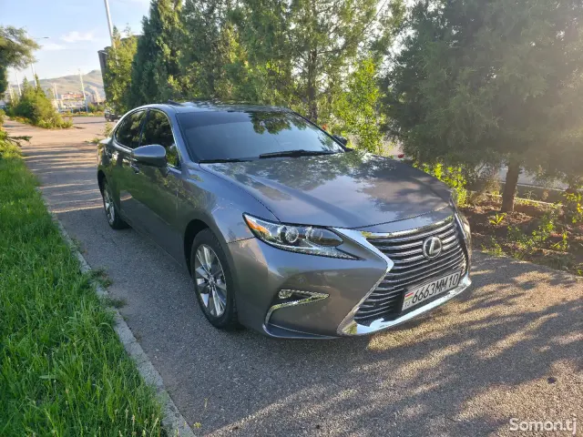 Lexus ES series 2014 · 3.0 AT