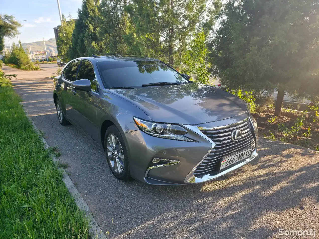 Lexus ES series 2014 · 3.0 AT
