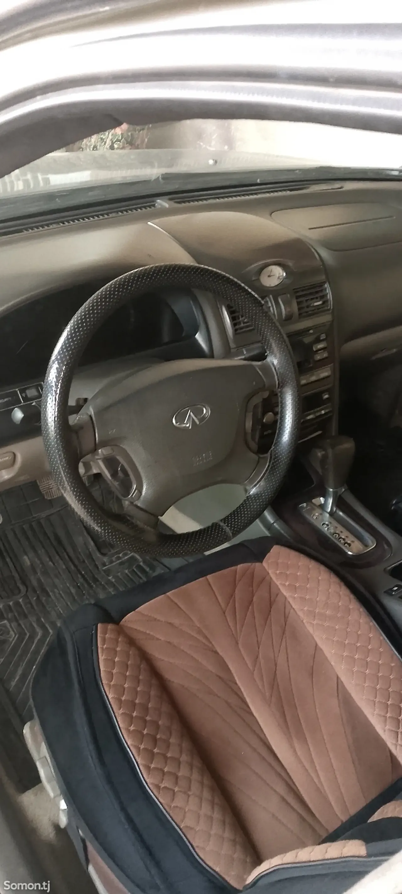 Infiniti I series 2005 · AT