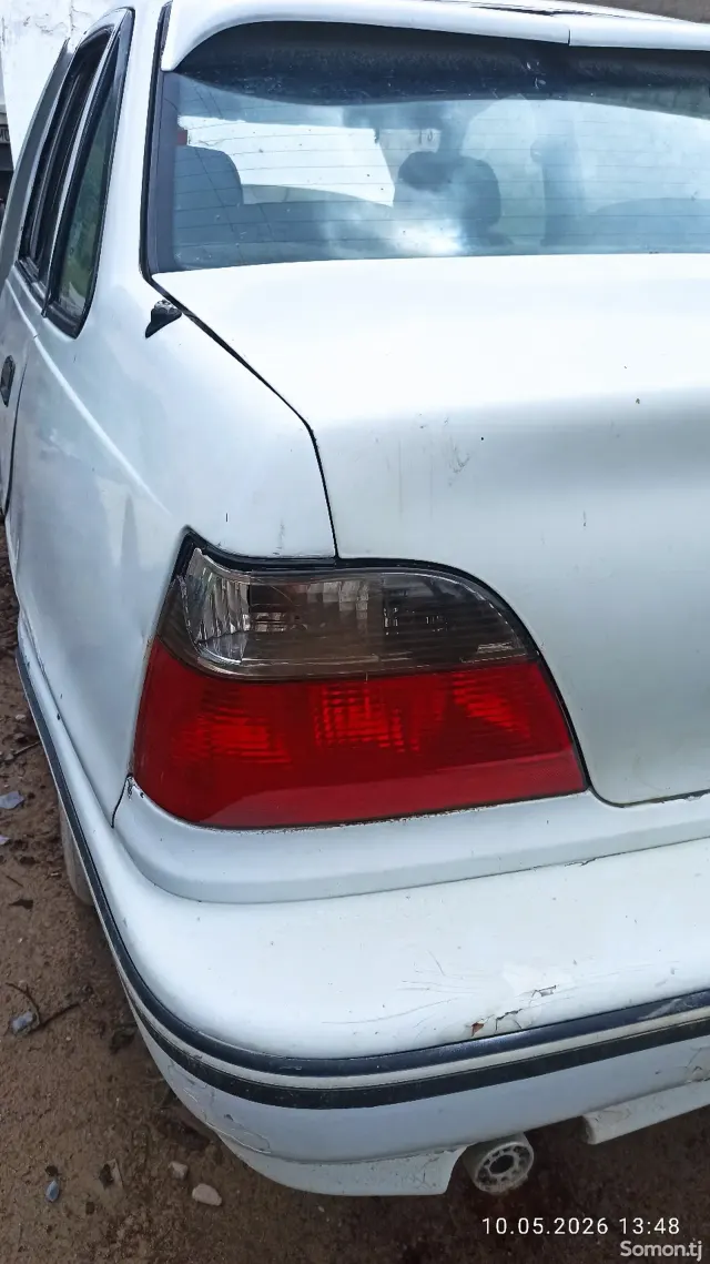 Daewoo Nexia 1995 · 1.6 MT