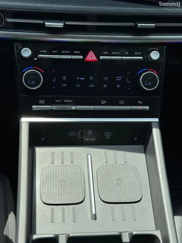 Hyundai Santa Fe 2025 · 2.5 AT