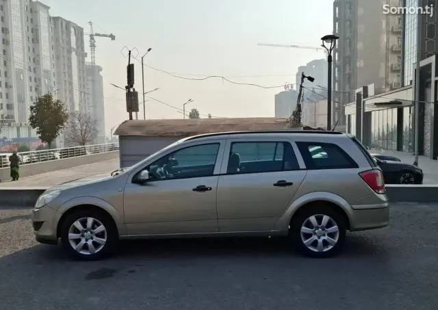 Opel Astra H 2008 · 1.8 MT