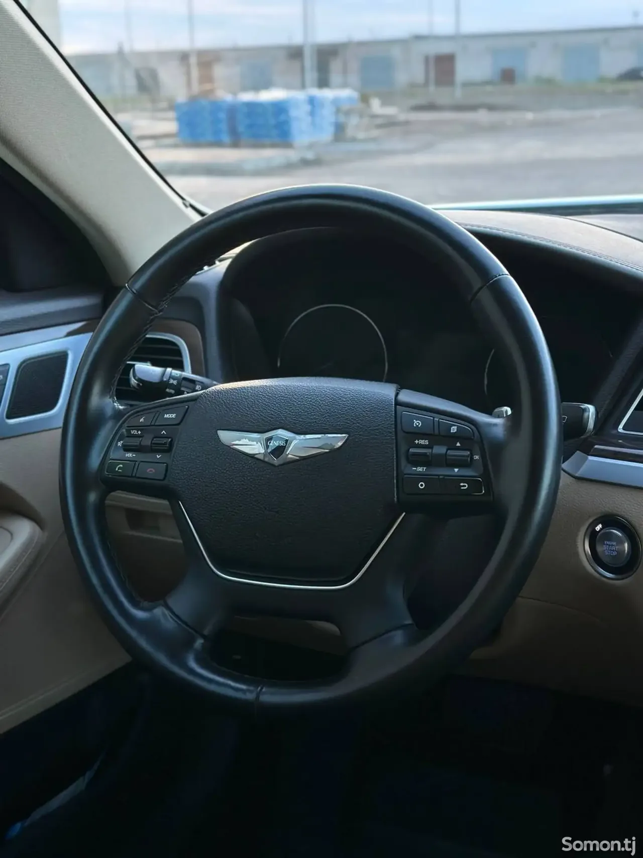 Hyundai Genesis 2016 · 3.0 AT