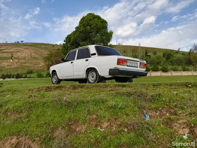 Lada (ВАЗ) 2107 2005 · 0.6 MT