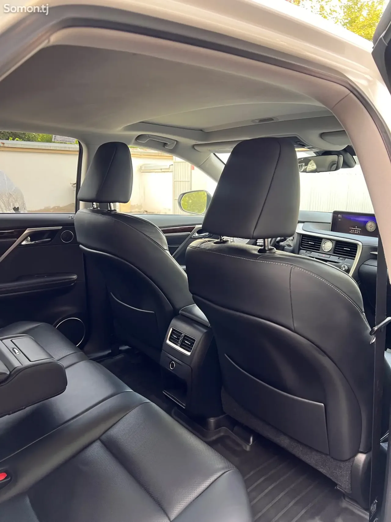 Lexus RX series 2017 · 3.5 AT