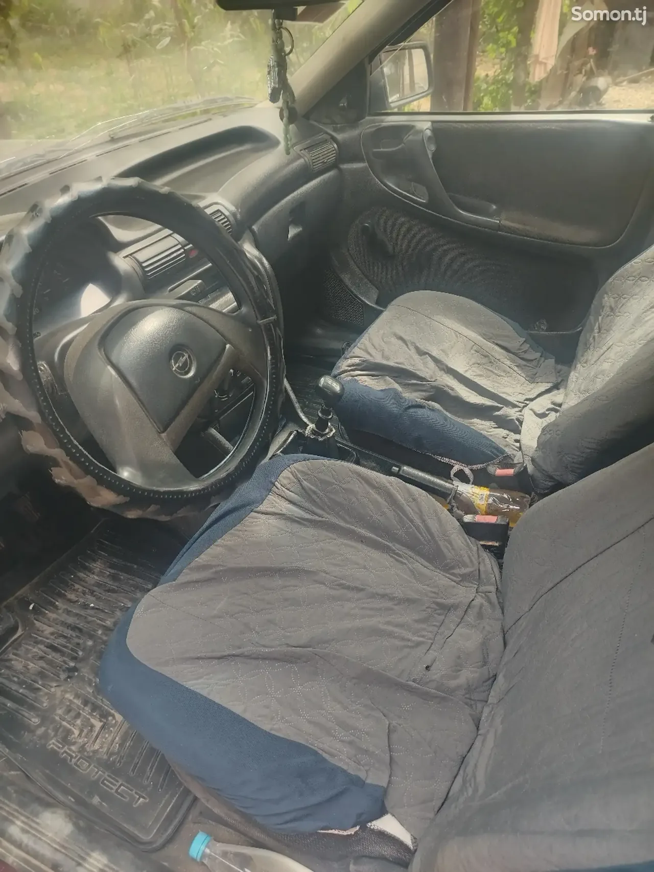 Opel Astra F 1993 · 1.6 MT