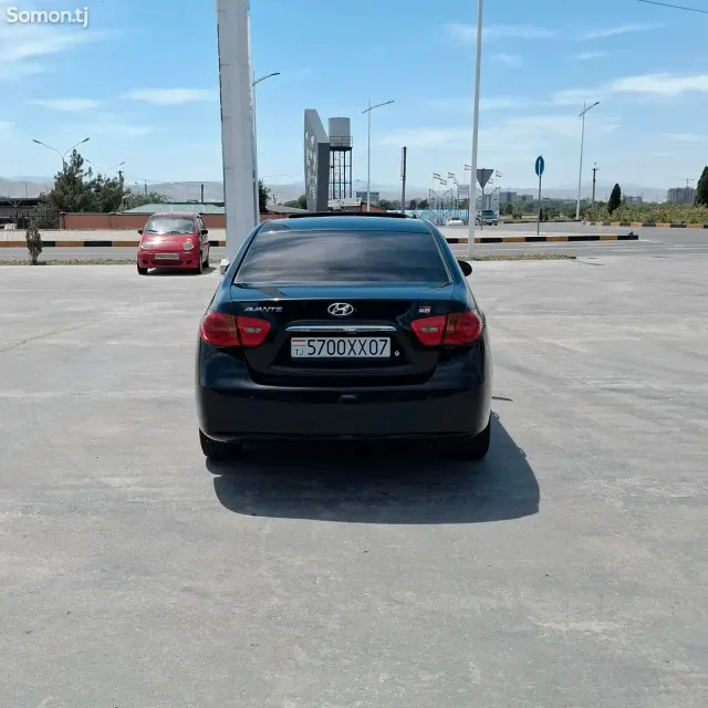 Hyundai Avante 2008 · 1.6 AT