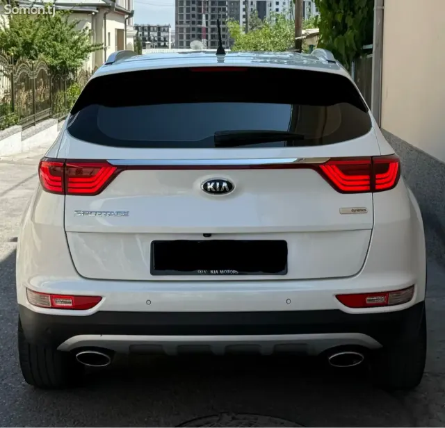 Kia Sportage 2015 · 2.0 AT